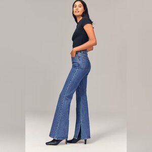 NWT - Abercrombie Curve Love High Rise Vintage Flare Jean with Vent Hem, 10L